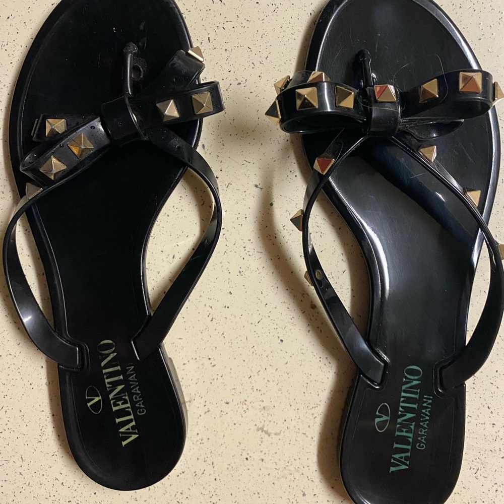 Auth Rockstud Valentino Sandals BROKEN 36 & 38